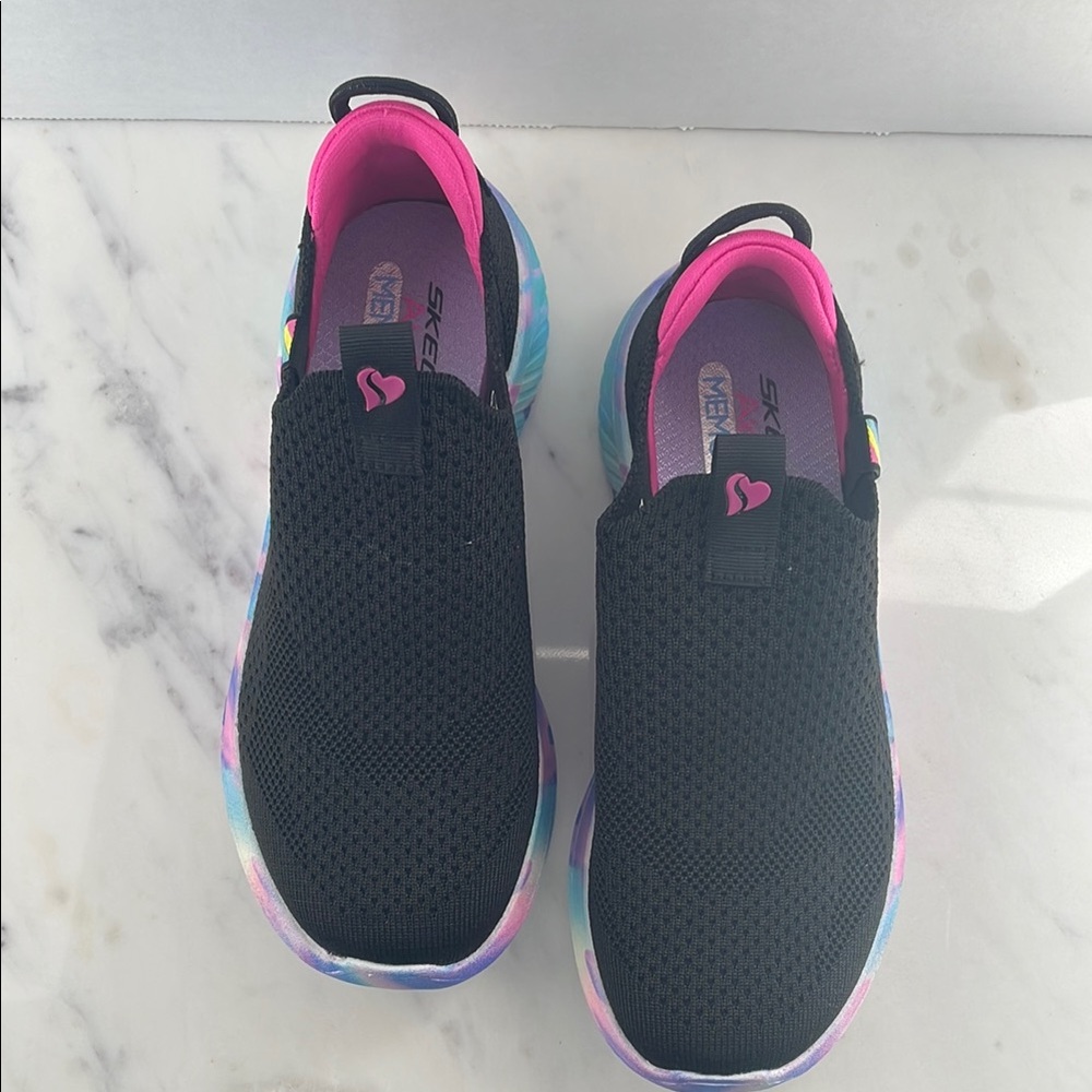 Skechers Girls Ultra Flex 3.0 Blissful Bay Slip-On Sneakers. Size 13